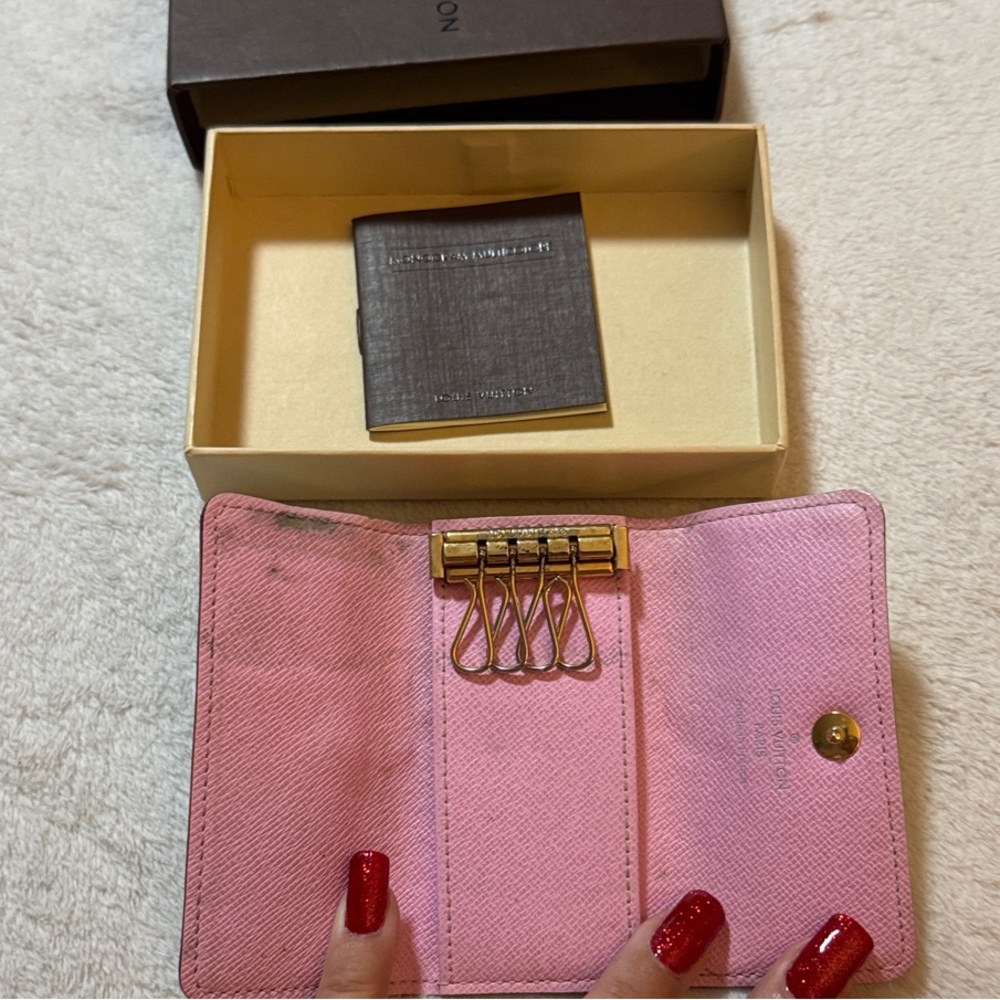 Louis Vuitton pink Murakami Multicolor Monogram 🔑 holder with box - Picture 7 of 15